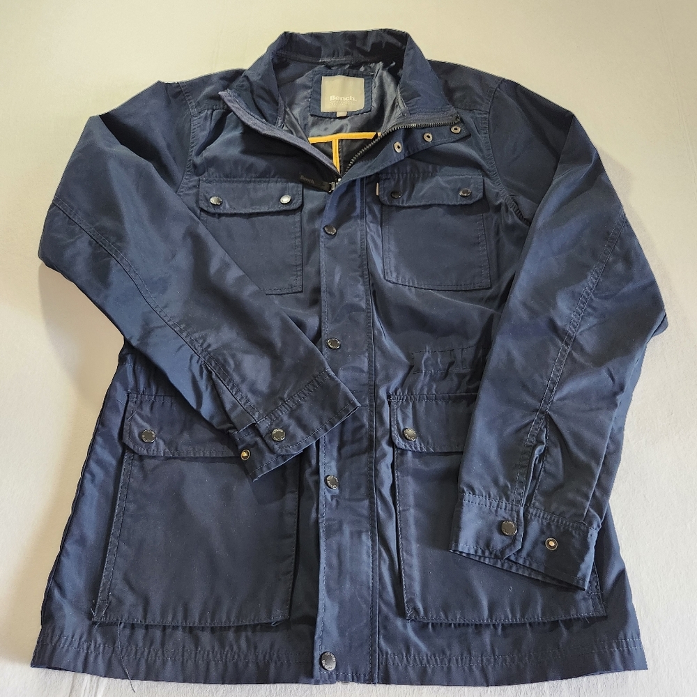 Bench Men's Lightweight Navy Jacket with Utility Pockets Size Small